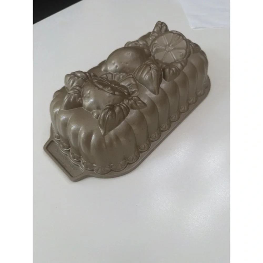 Nordic Ware Lemon Bread Pan Cast Aluminum Loaf Pan Made in USA Lemon Mold.  5114